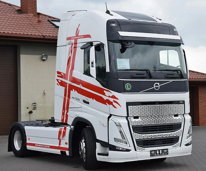 Volvo FH (2023) 500 tahač EURO 6 - fotka 2 z 22