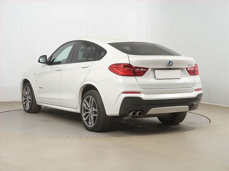 BMW X4 (2014) M Sport xDrive35d - fotka 4 z 17