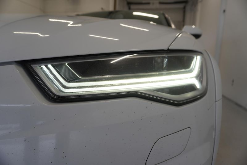 Audi A6 3.0 TDi 235 kW ALLROAD QUTTRO - fotka 7 z 21