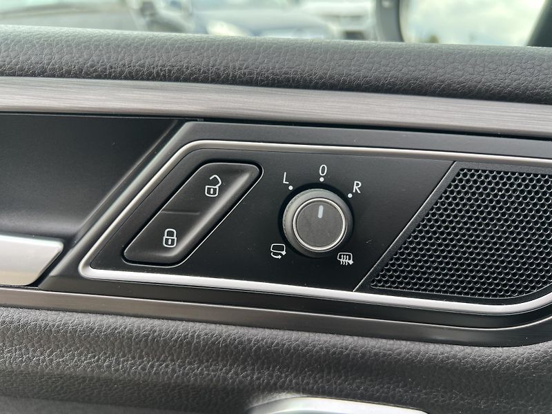 Volkswagen Golf Sportsvan 1.5TSi 96kw KLIMA TAŽNÉ  - fotka 13 z 46