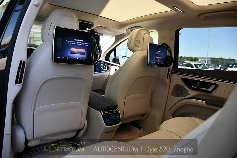 Mercedes-Benz EQS 450 4MATIC AMG HYPERSCREEN - fotka 18 z 63
