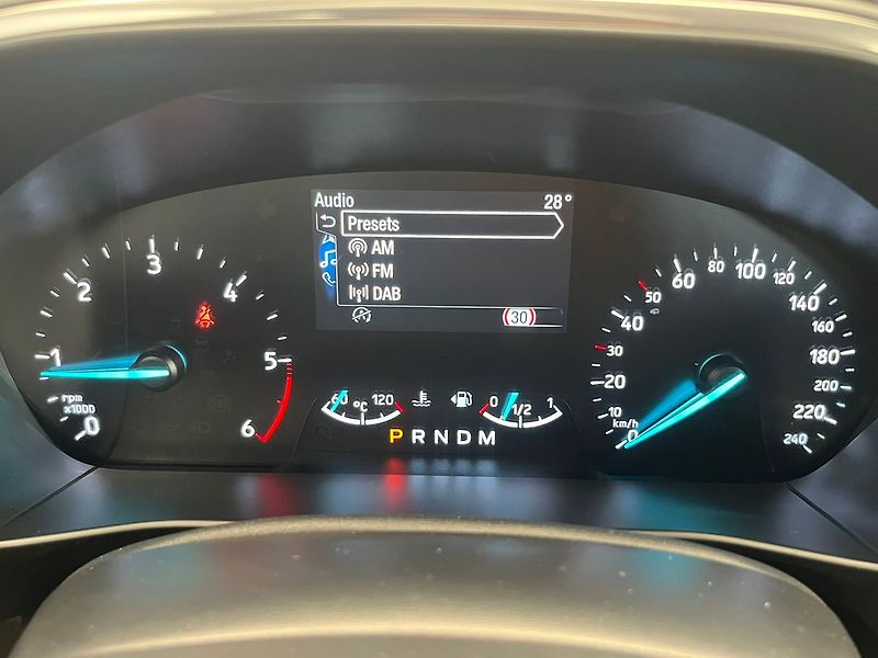 Ford Focus 2.0 EB Titanium LED - fotka 54 z 66