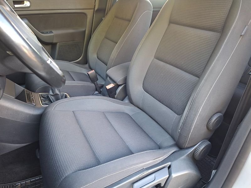 Volkswagen Golf Plus (2011) 1.4TSI 90kW TEAM -SERVISOVÁNO - fotka 17 z 35