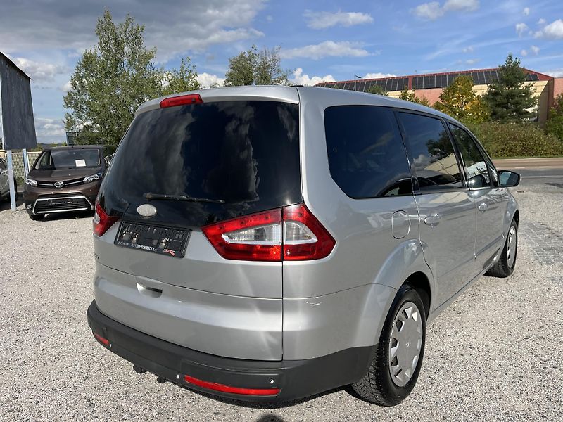 Ford Galaxy (2008) 2.0 Benzin 107 KW 7 míst - fotka 8 z 24