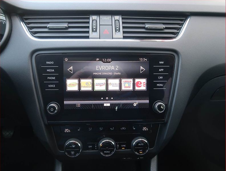 Škoda Octavia (2017) Style 1.6 TDI, Navi, Tempomat - fotka 12 z 15