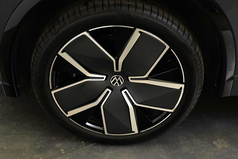 Volkswagen Tiguan - fotka 10 z 26