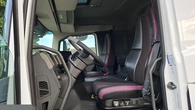 Volvo FM (2022) 380 6x2 chlaďák EURO 6 - fotka 21 z 25