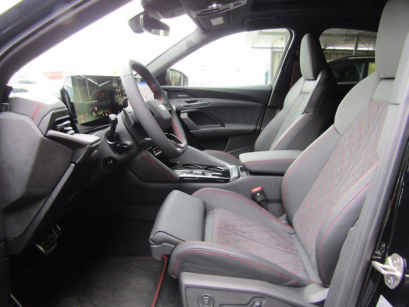 Audi Q5 (2025) 2,0 TDI quattro - fotka 18 z 30
