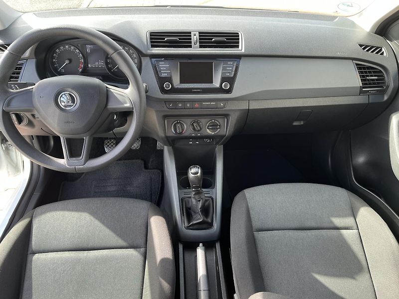 Škoda Fabia 1.4 TDI Red & Grey 1.Majitel - fotka 13 z 28