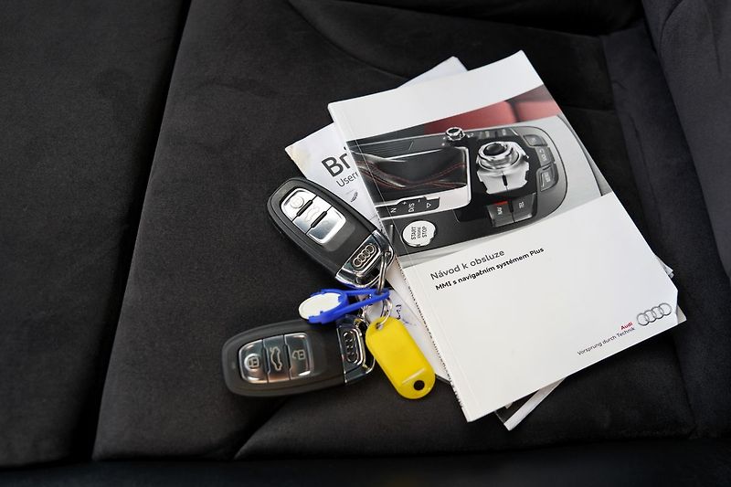 Audi Q5 2.0 TDI/Quattro/DSG/kůže/180PS - fotka 47 z 48