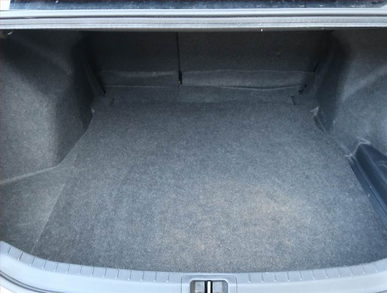 Toyota Corolla (2017) 1.6 Valvematic, ČR,1.maj - fotka 13 z 14