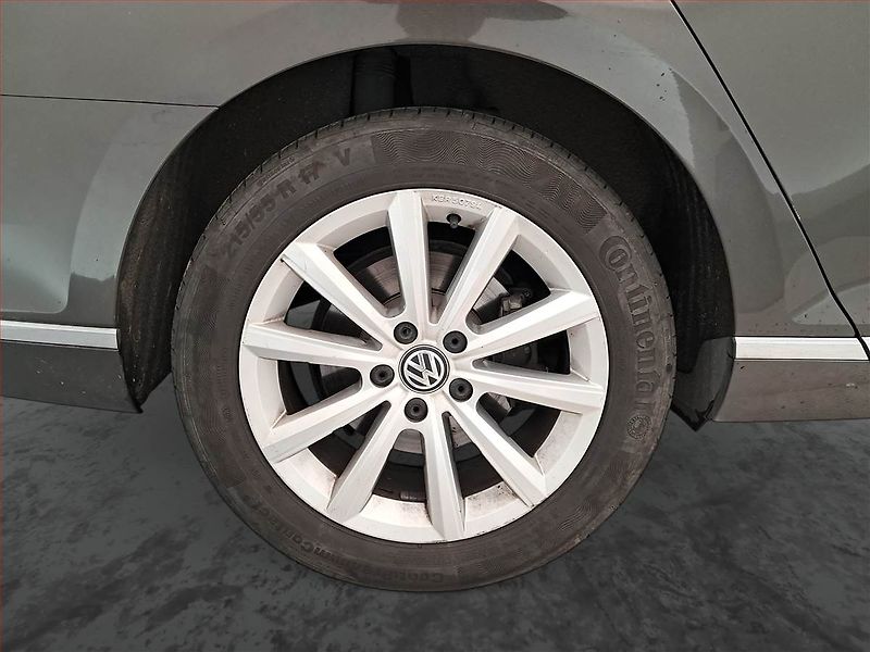 Volkswagen Passat (2016) Comfortline 2.0 TDI, Kůže - fotka 15 z 19