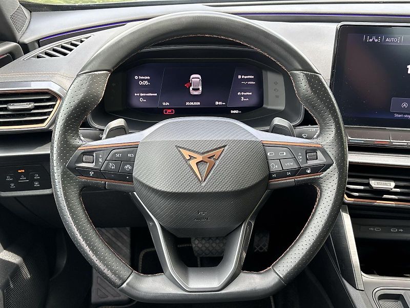 Cupra Formentor (2024) 1.5 TSI DSG - fotka 19 z 32