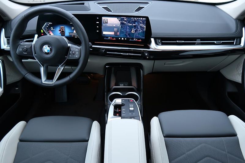 BMW X1 xDrive23d - fotka 4 z 6