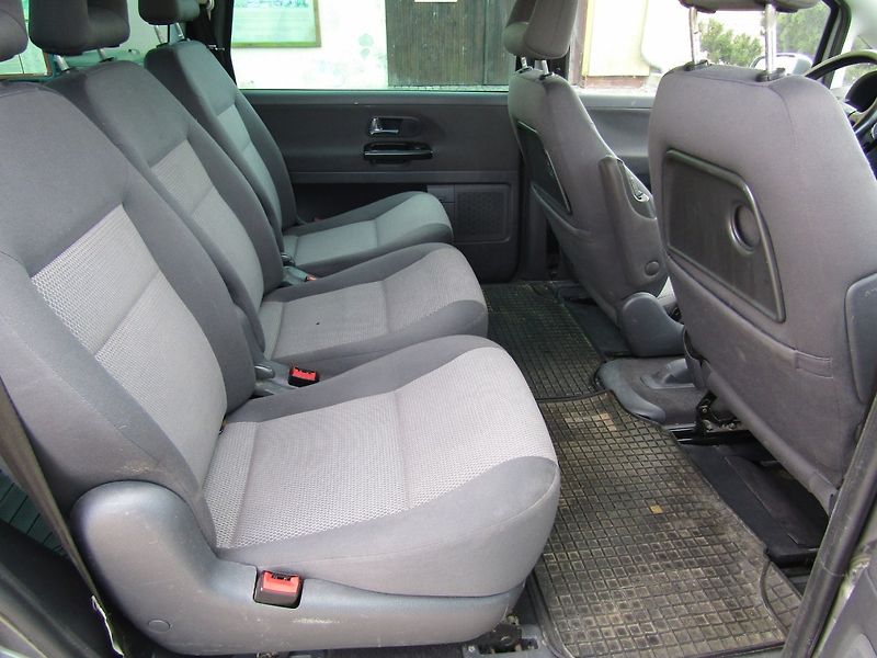 Seat Alhambra (2006) 2.0 TDI 103kW - fotka 25 z 34