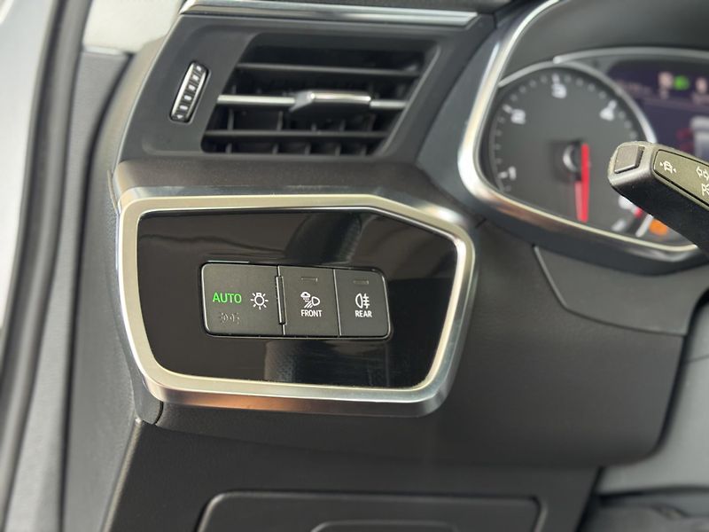Audi A6 50TDI Quattro*Webasto - fotka 27 z 35