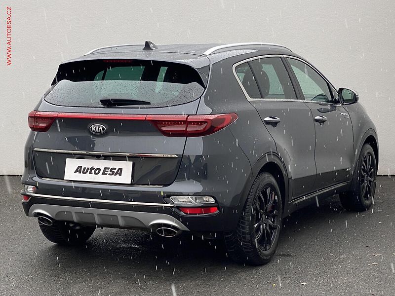 Kia Sportage (2018) 1.6 T-GDi AWD, GT-line, AT, - fotka 4 z 21