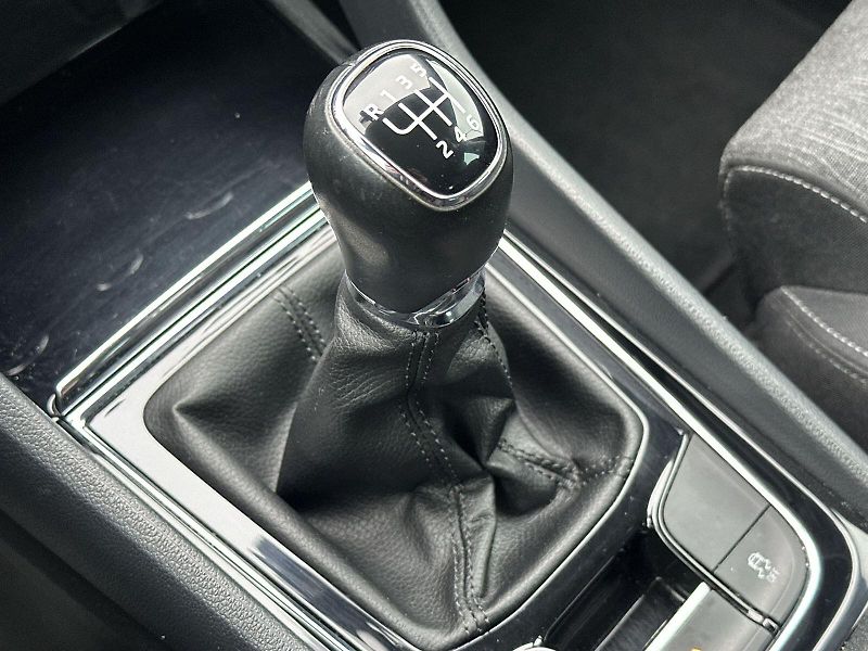 Škoda Karoq (2020) 2.0 TDI Style - fotka 15 z 28