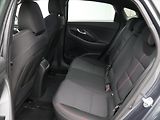 Hyundai i30 Fastback 1,5 T-GDI 159k CZ DPH - náhled 14