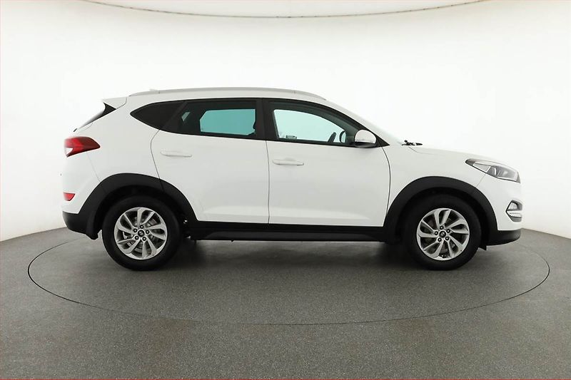 Hyundai Tucson (2016) 1.7 CRDi, Automat, Serv.kniha - fotka 6 z 17