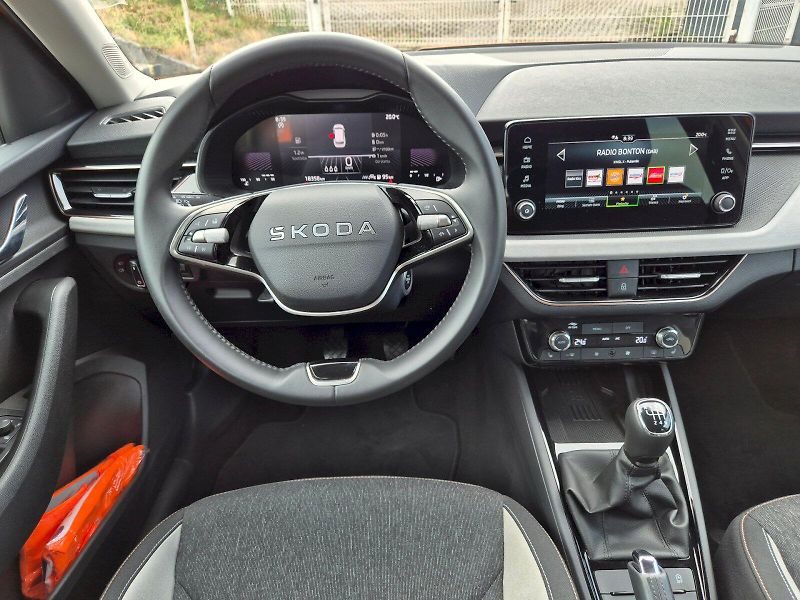 Škoda Kamiq (2025) Top Selection 1.5TSi 110kW 6°m - fotka 22 z 30