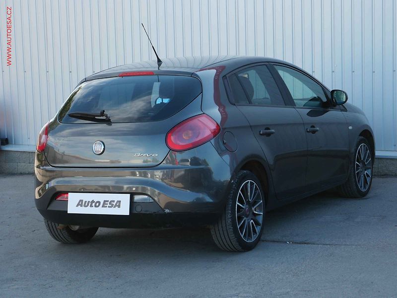 Fiat Bravo (2008) 1.6 JTD, 2.maj,ČR, Klima - fotka 4 z 13