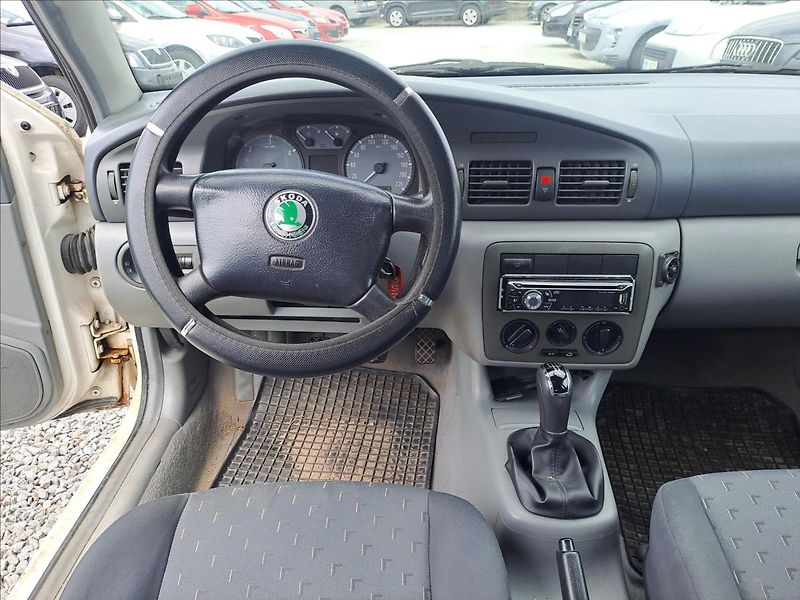 Škoda Octavia 1,9 TDI - fotka 9 z 12