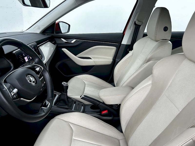 Škoda Kamiq (2021) 1.0 TSI 66kW Plyn (CNG) MP6 St - fotka 25 z 32