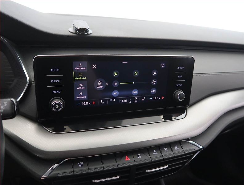 Škoda Octavia (2023) Ambition 2.0 TDI, ČR,1.maj - fotka 17 z 24