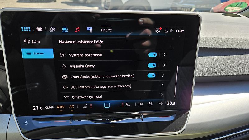 Volkswagen Golf Variant (2025) 1.5 eTSI 85kW Life DSG7 - fotka 22 z 34