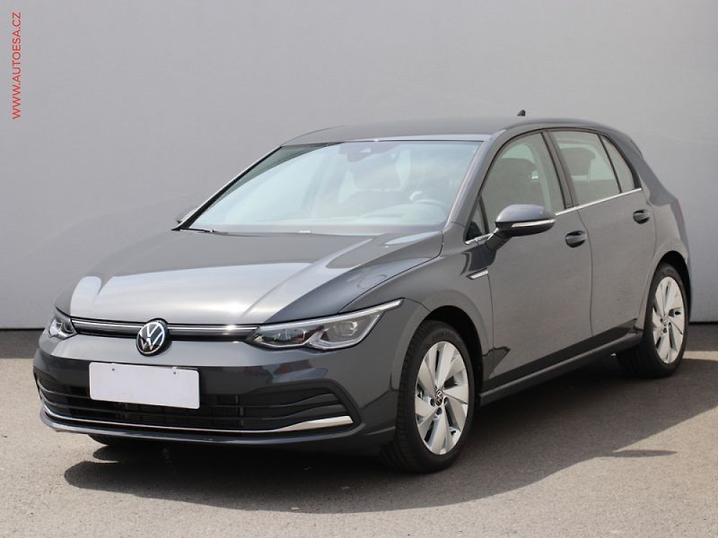 Volkswagen Golf (2022) 2.0 TSi, GTi, LED - fotka 3 z 3