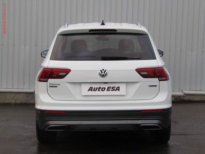 Volkswagen Tiguan Allspace (2021) 2.0 TDi 4Motion, 1.maj,ČR - fotka 5 z 22