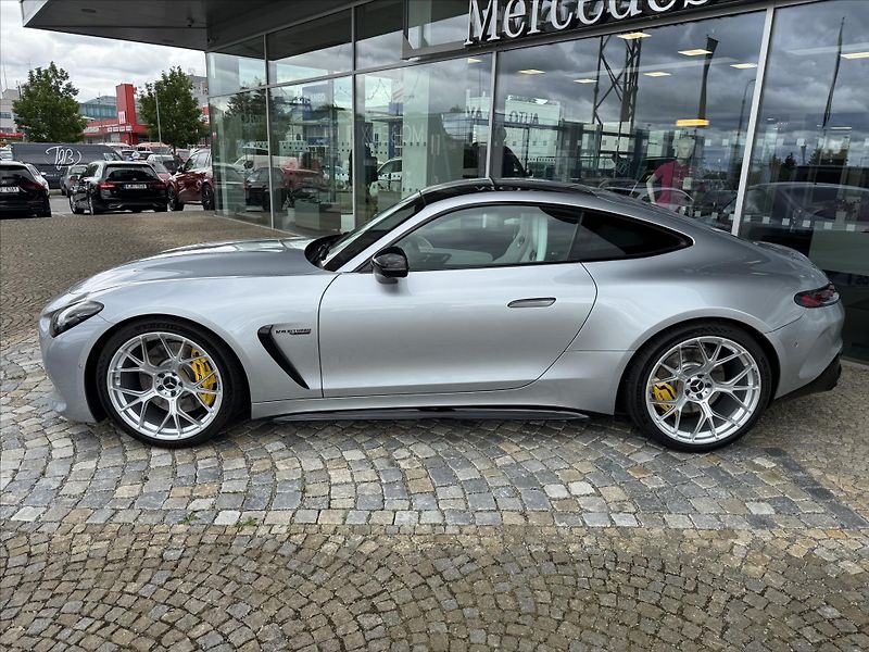 Mercedes-Benz AMG GT 63 4M+ - fotka 3 z 40