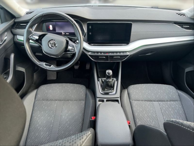 Škoda Octavia 1,5 TSI 110 Style - fotka 6 z 8