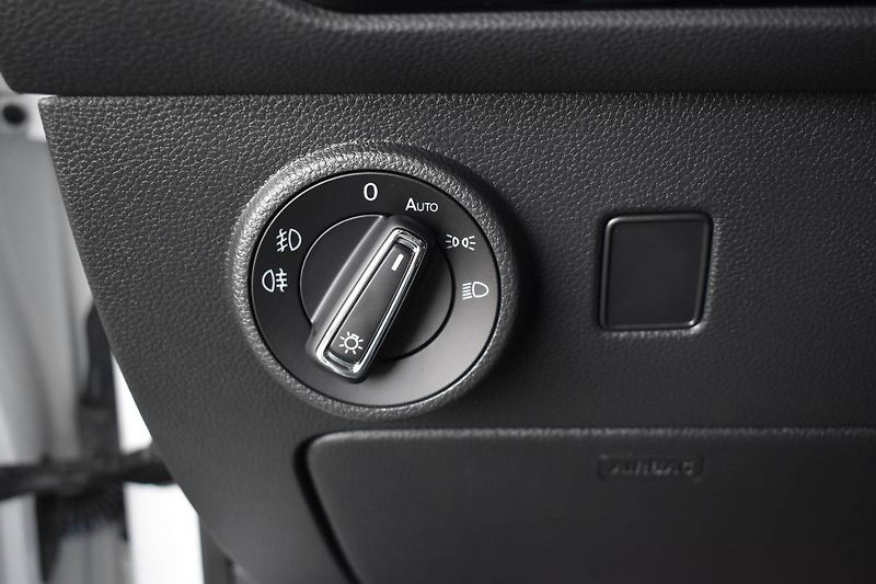 Seat Ateca (2020) FR 2.0TSI 140kW DSG 4x4 - fotka 17 z 26