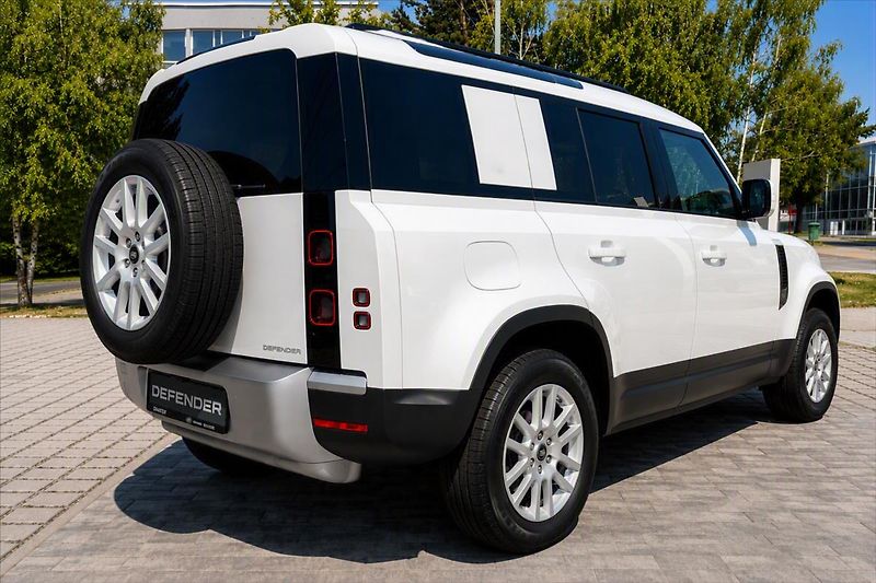 Land Rover Defender 110 D200 S * - fotka 8 z 28