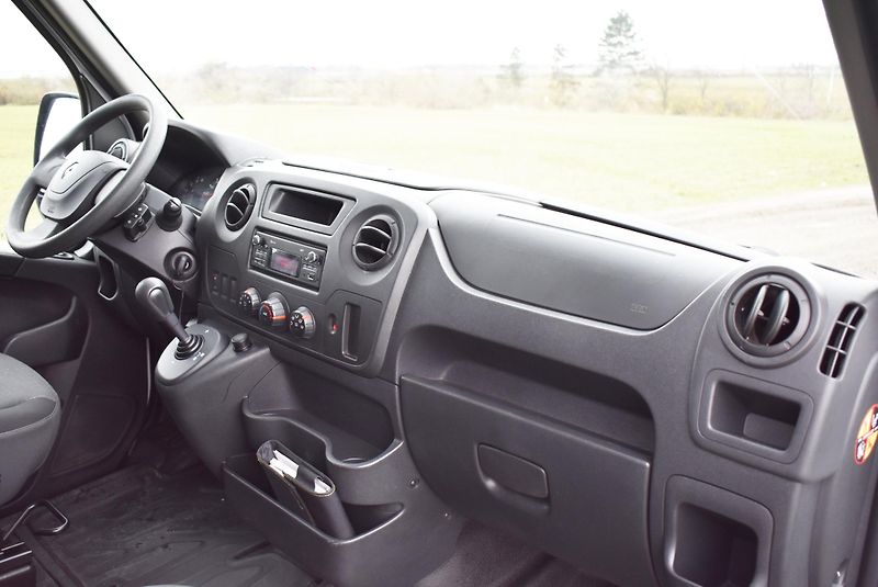 Renault Master 2,3 DCi L3H2,AC,DPH,AT,AKCE! - fotka 13 z 13