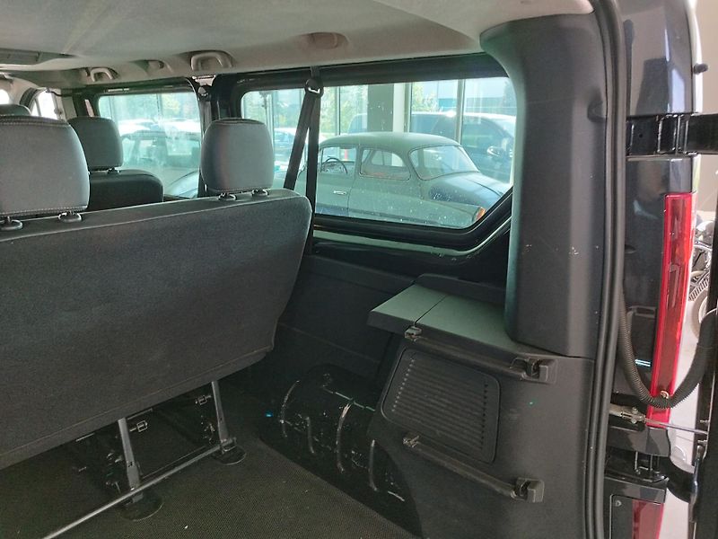 Opel Vivaro (2019) 1,6CDTI,89KW,LONG,9MÍST,TAŽNÝ - fotka 12 z 30