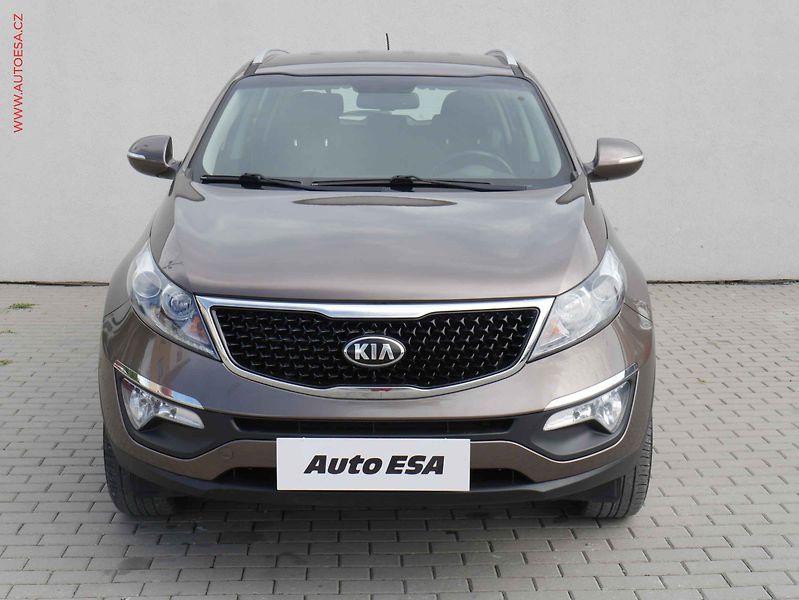 Kia Sportage (2015) 1.6GDi, 2.maj,ČR, AC, tempo - fotka 2 z 18