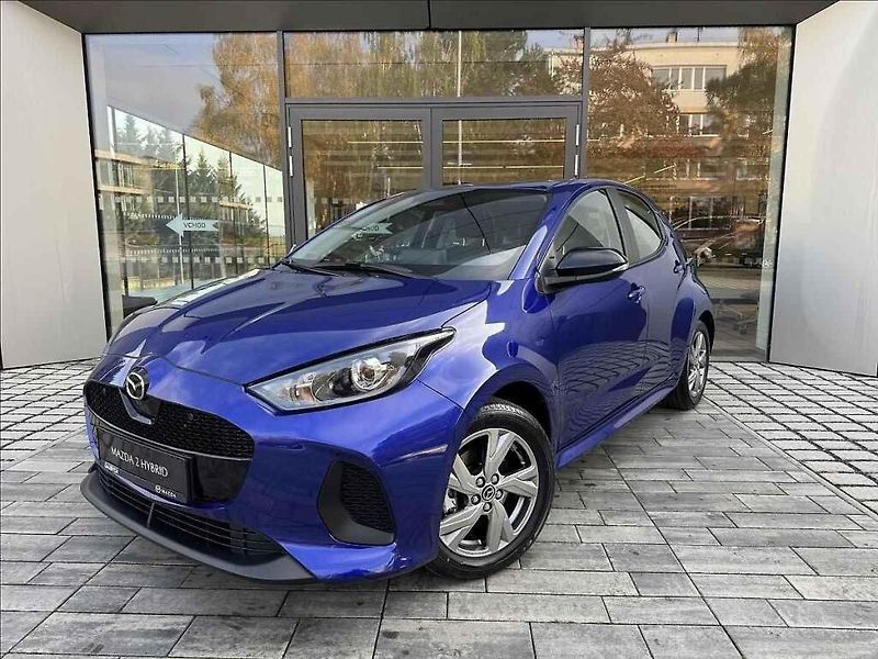 Mazda 2 Hybrid. počty hybridů a elektromobilů se v nabídce ojetin zvyšují.