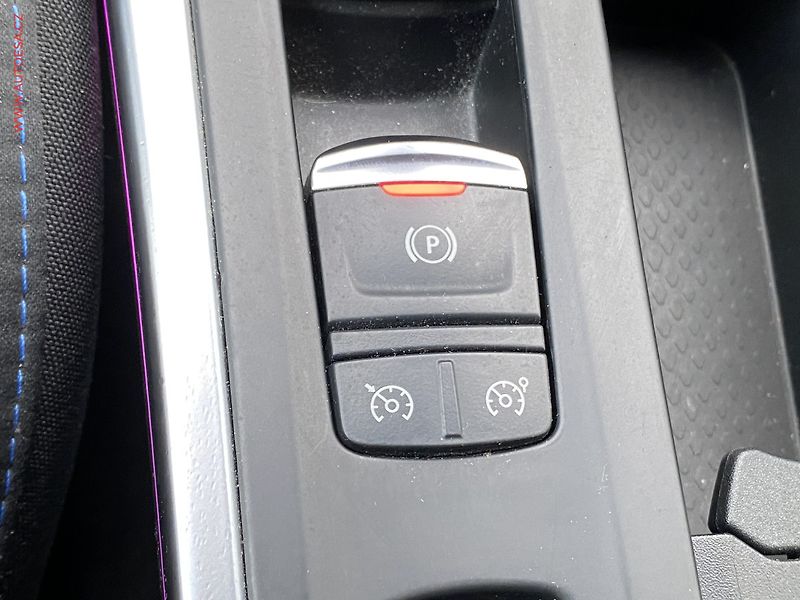 Renault Mégane (2018) 1.6 TCe, GT Line, AT, LED - fotka 15 z 15