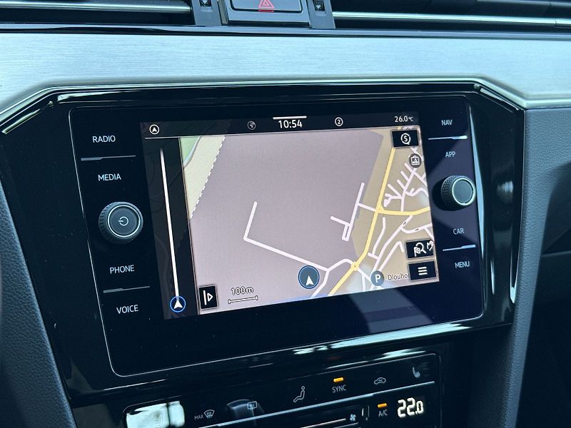 Volkswagen Passat (2021) Variant 1.5 TSI DSG Elegance - fotka 11 z 30
