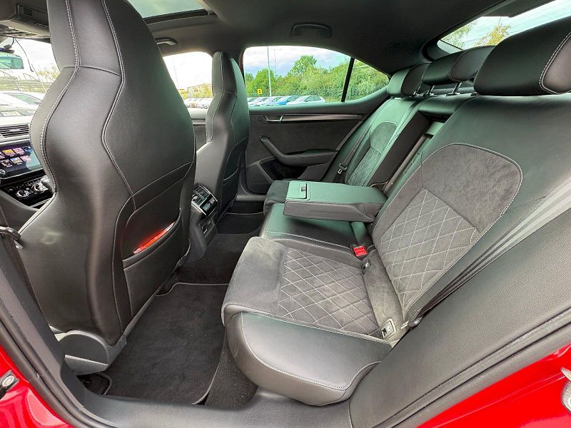 Škoda Superb (2021) DSG 2.0 TSI / 206kW / 4x4 / SP - fotka 8 z 34