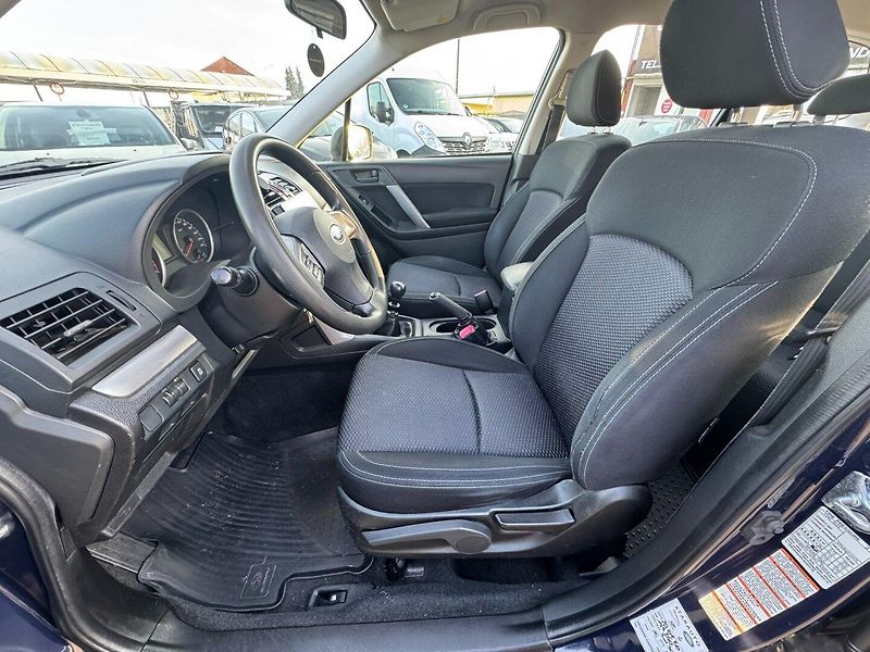Subaru Forester (2014) 4x4 2,0i 110KW STK ITÁLIE - fotka 21 z 44