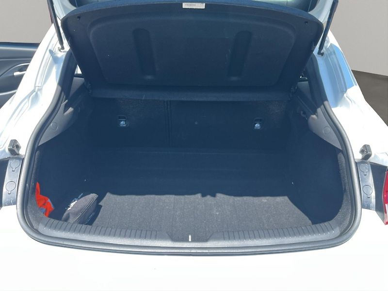 Hyundai i30 (2018) TRIKOLOR COMFORT 1.0 T-GDi 88k - fotka 18 z 22