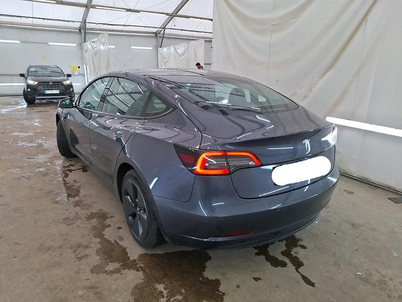 Tesla Model 3 RWD 225 SOH 91% PŘIPRAVUJEME - fotka 3 z 10