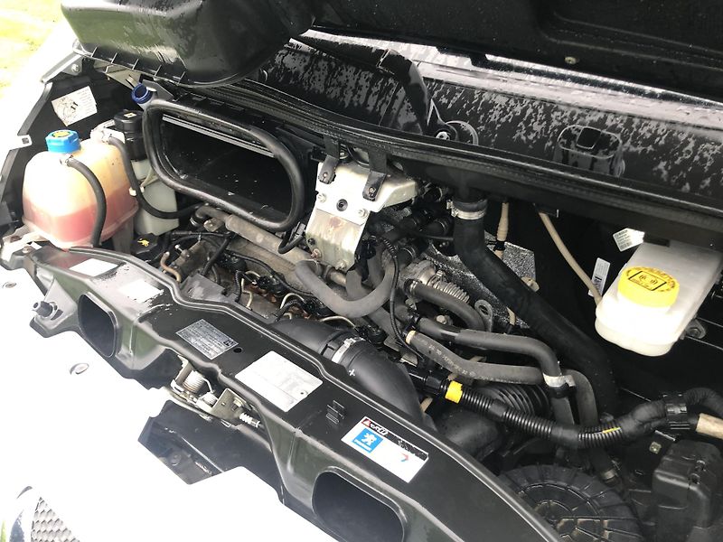 Peugeot Boxer (2010) 3.0 HDi novy sklápěč 159000km  - fotka 15 z 16