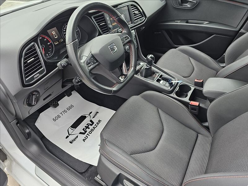Seat Leon 1,4TSi 110KW FR led NAVI - fotka 11 z 44