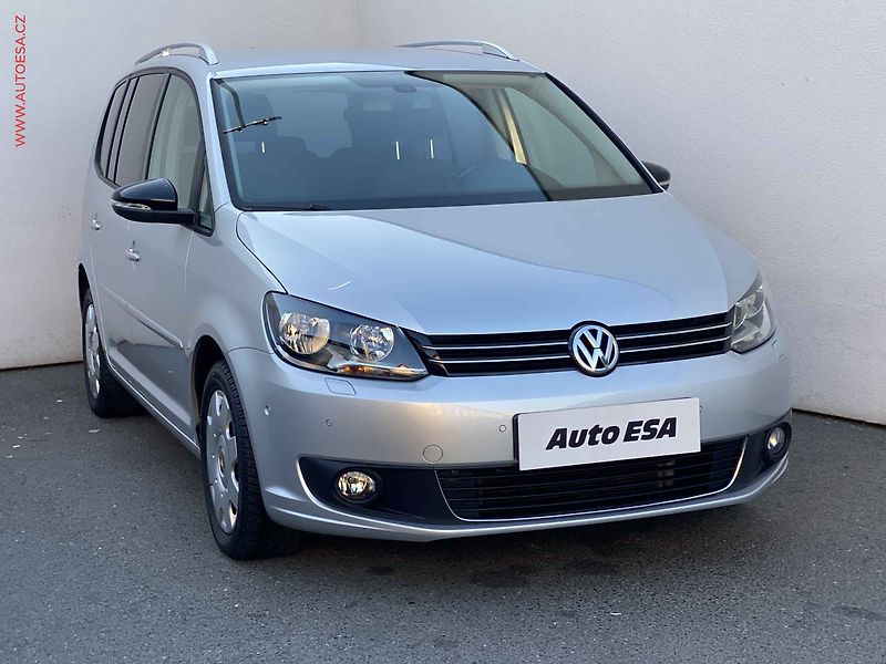 Volkswagen Touran (2012) 1.6TDi, Style, DSG - fotografie inzerátu