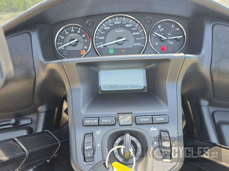 Honda GL 1800 Gold Wing ABS (2016) - fotka 19 z 23